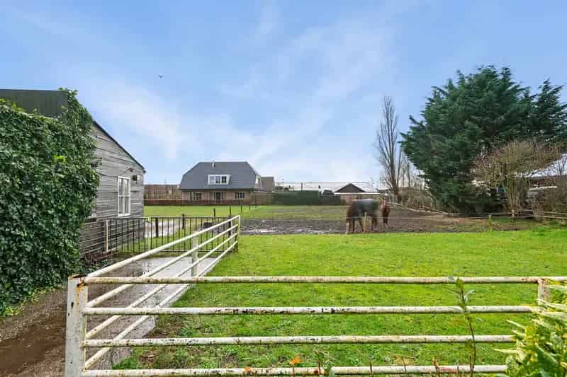 Paardenliefhebbers opgelet Woning met bestemming manage paardenpension bedrijfswoning