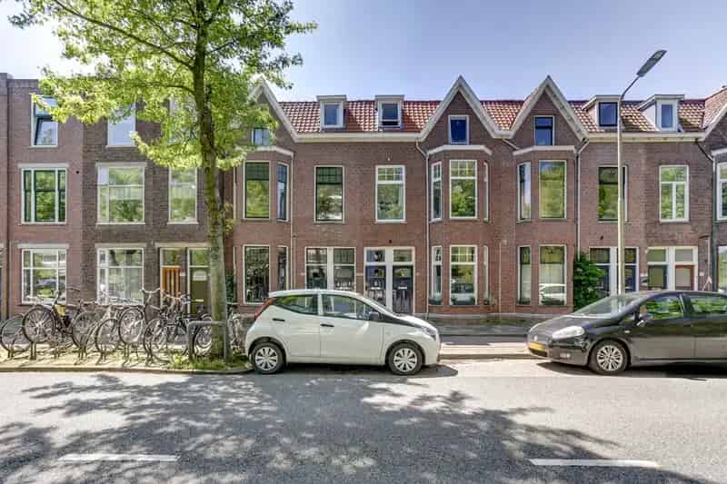 5 Kamer Bovenwoning Delft 86m2 Balkon CV 2022