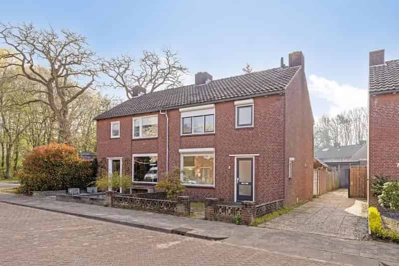 Kluswoning Oud Dongen: Ruime woning met potentie