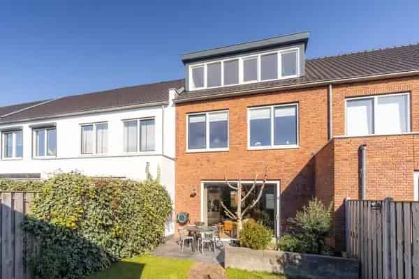 Moderne 5 Slaapkamer Tussenwoning Vianen - Instapklaar