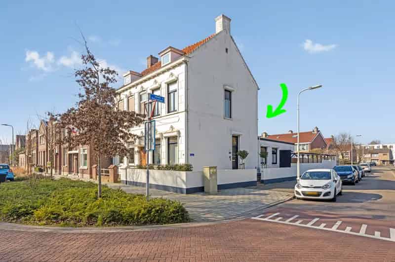 Charmante Monumentale Woning nabij Roosendaal Centrum