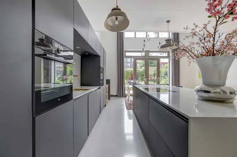 Herenhuis Nieuw Crooswijk 252m2 5 slaapkamers luxe afwerking