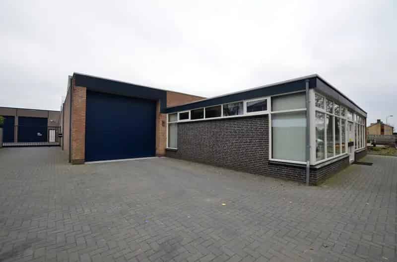 Bedrijfshal te Huur Helmond 60m2