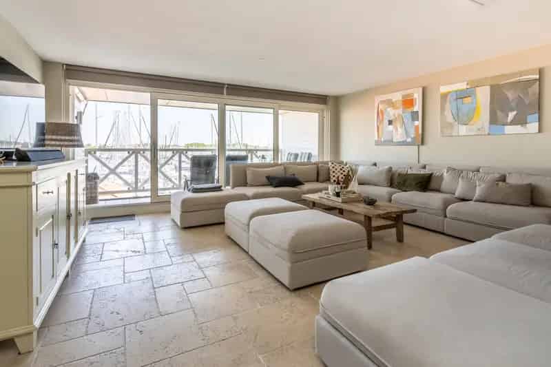 Luxe 10 Persoons Appartement Brouwersdam Zee en Grevelingenmeer