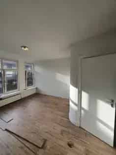 Ruime Studio 50m2 Rotterdam Oud Mathenesse Balkon