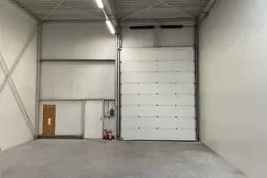 135 m2 Bedrijfsruimte te Huur Halsteren Opslag