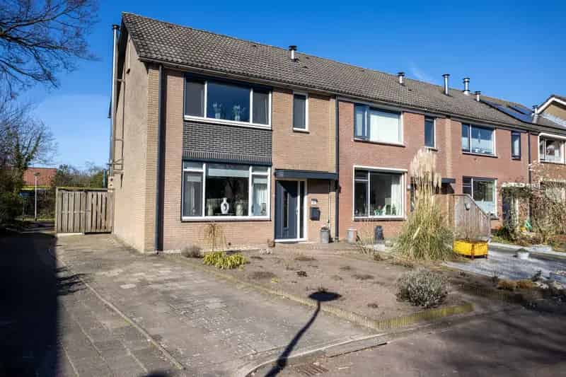 Ruime Hoekwoning 4 Slaapkamers Energiezuinig 140m2