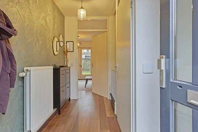 Tussenwoning Nijmegen 4 Kamers 115m2  Huur