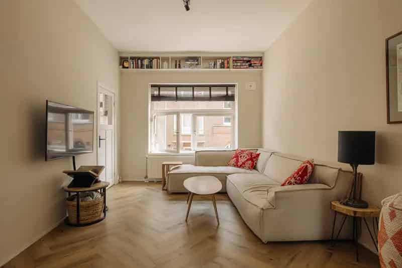Amsterdam Oosterparkbuurt: Modern 3-kamer appartement met dakterras