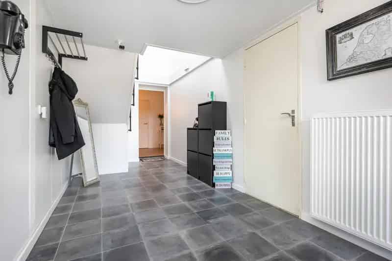 Luxe Villa Melissant 5 slaapkamers 2 badkamers grote tuin