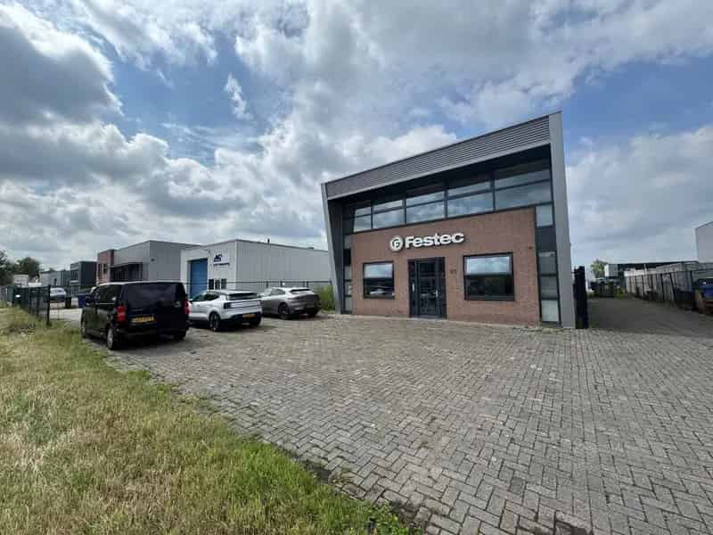 Bedrijfshal te huur Etten Leur 416m²