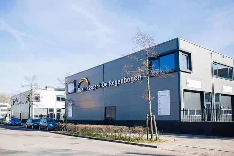 100m2 Bedrijfsruimte te Huur Den Haag A4 A13