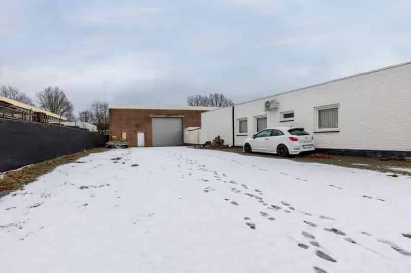 Bedrijfshal te huur Reuver 450m²