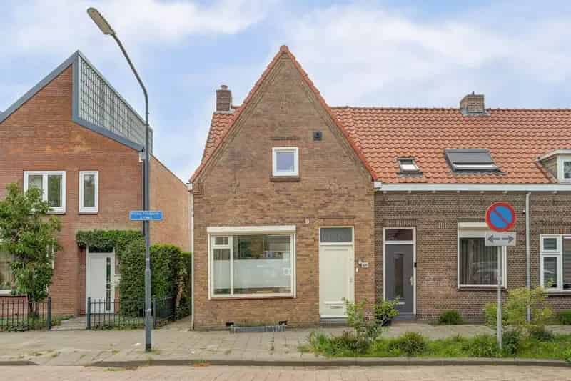 Huis te koop Oosterhout Centrum: Karakteristieke Eindwoning