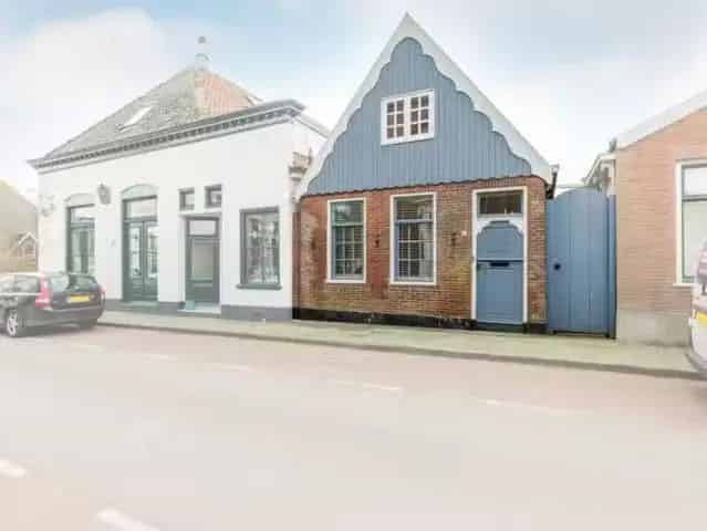 Warder 121: Ruim Vrijstaand Huis Nabij Markermeer