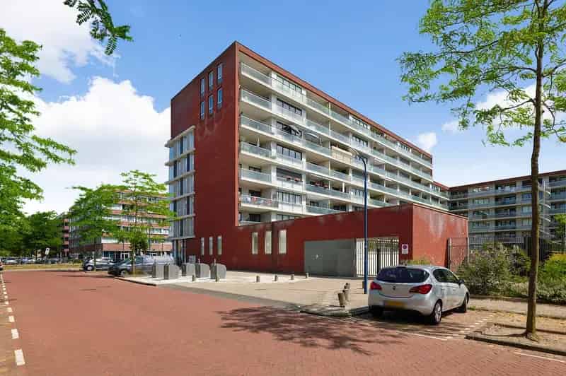 4-Kamer Appartement Amsterdam Osdorp 121m2 Ruim Terras Parkeerplaats