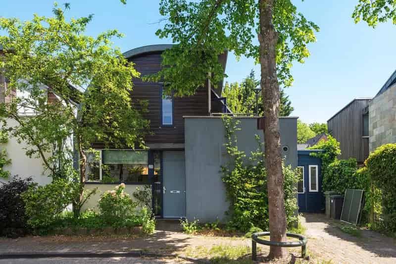 Huis te koop Heemstede Ruime hoekwoning 3 slaapkamers 2 badkamers