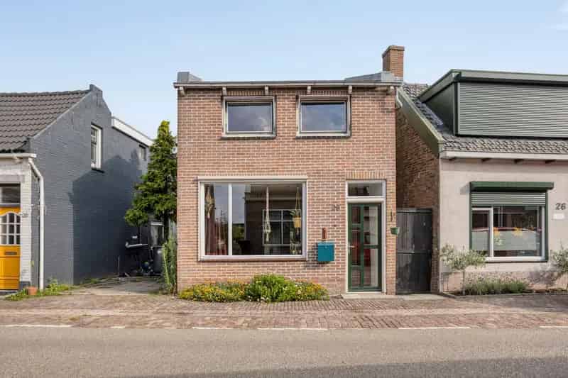 Huis te koop: Flierstraat 28 4926 AC Lage Zwaluwe | Funda
