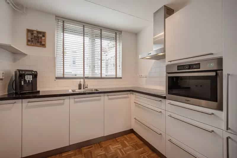 Huis te koop Zoetermeer: Ruime 5-kamer woning aan het water