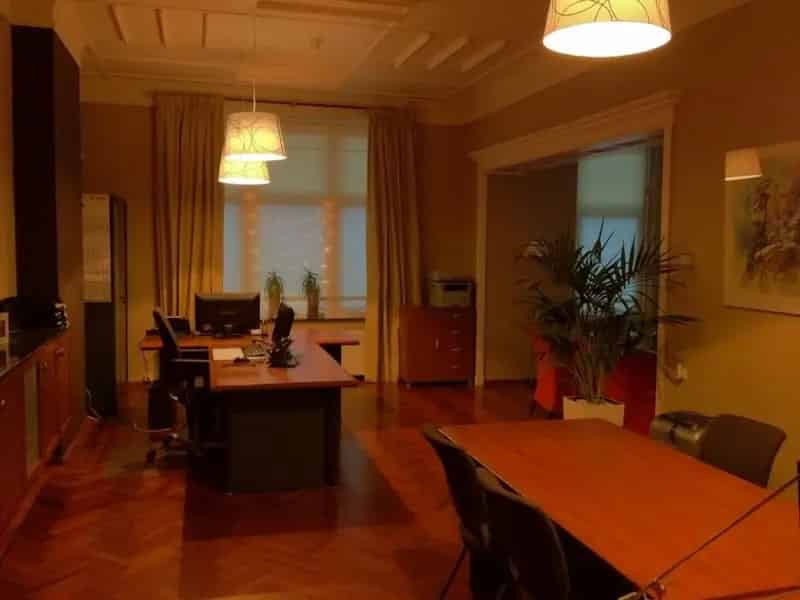Monumentaal Pand Zuid-Limburg: Unieke Uitstraling Goede Bereikbaarheid
