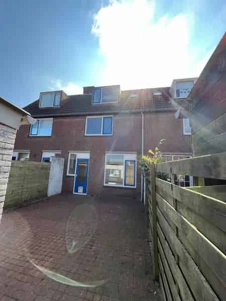 Tussenwoning Oosterland Ruime Tuin Kindvriendelijke Buurt