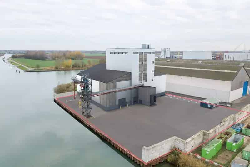 Bedrijfshal Oss te koop - Silo, Buitenterrein, Laad-/Loskade