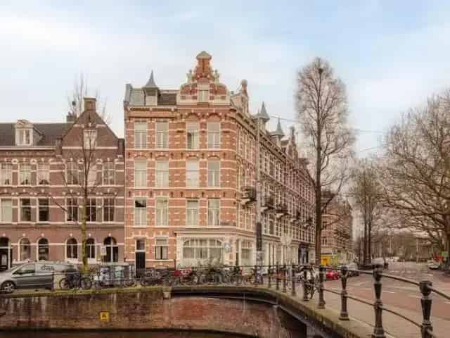 Gerenoveerd 3-kamerappartement Nieuwe Achtergracht Amsterdam