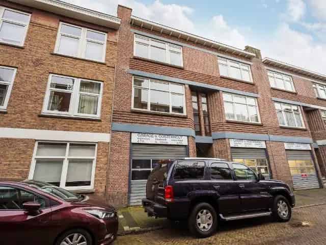 Ruim Dubbelbovenhuis Bomenbuurt 3 Slaapkamers 2 Balkons
