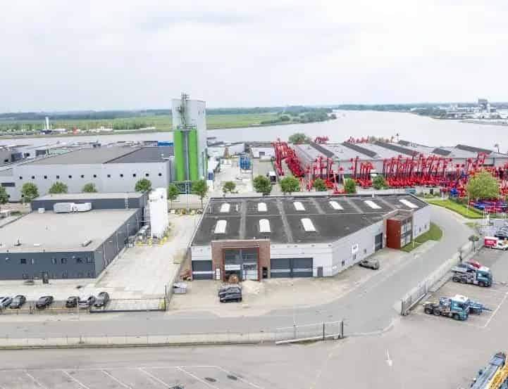 Bedrijfshal Dordrecht te huur Pieter Hoebeeweg
