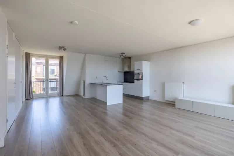 3 Kamer Appartement Veghel Ruim Dakterras Parkeerplaats