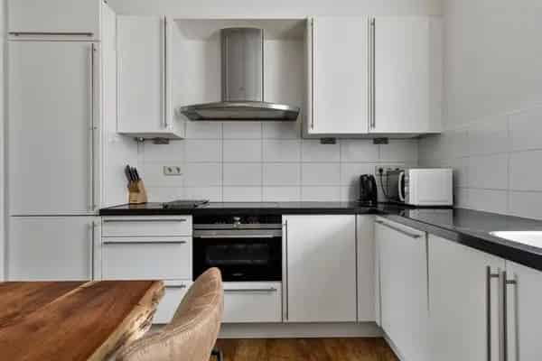 Benedenwoning Nieuwegein: Grote Tuin Nabij City Plaza