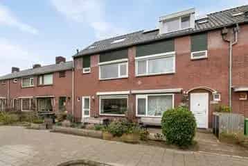 5 Kamer Eengezinswoning te Huur Monnickendam