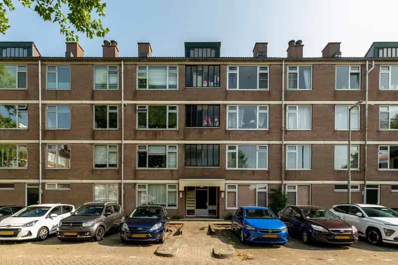 Appartement te koop Schiedam: Ruime tuin, 2 slaapkamers, moderne badkamer