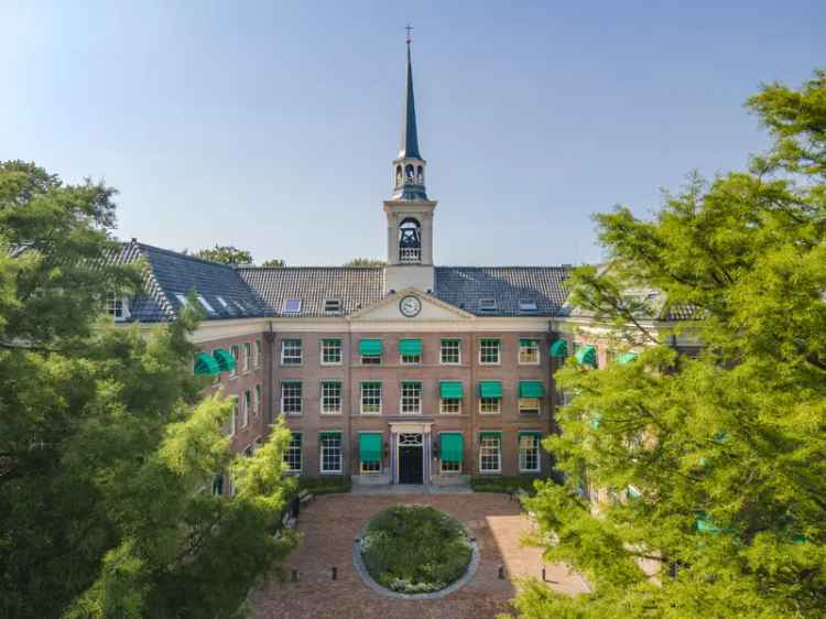 Appartement te huur Monseigneur Aengenentlaan in Warmond voor € 1.805 per maand