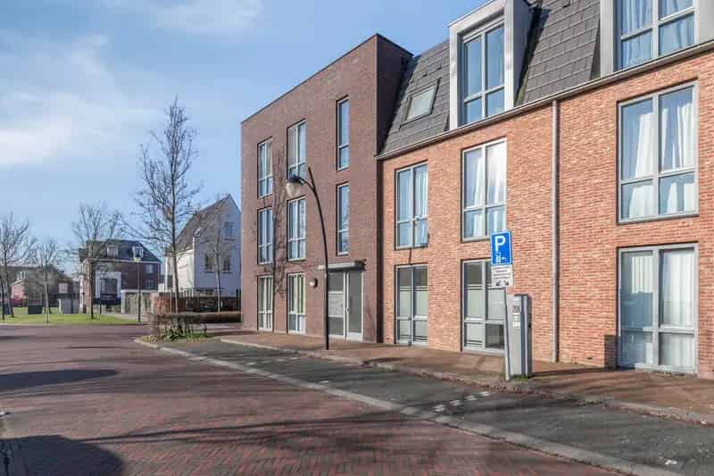 Appartement te koop Leusden begane grond tuin parkeerplaats