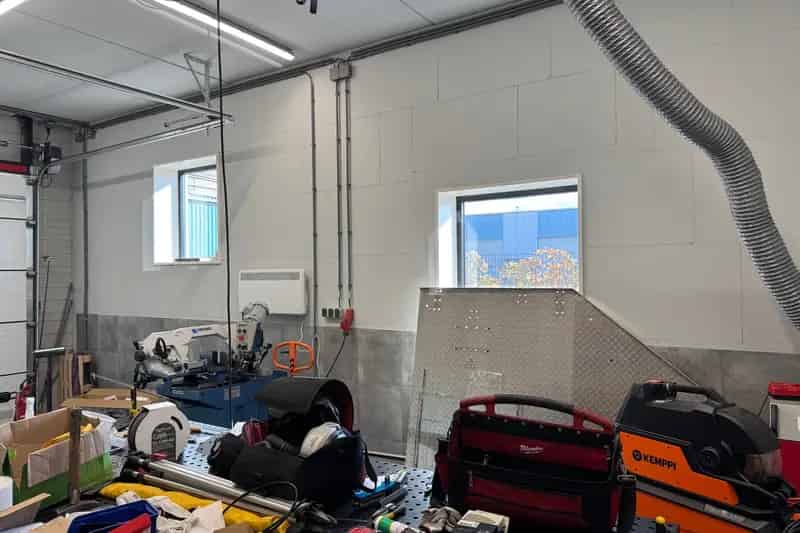 Bedrijfshal te koop Breukelen 114m²  A2  NS station
