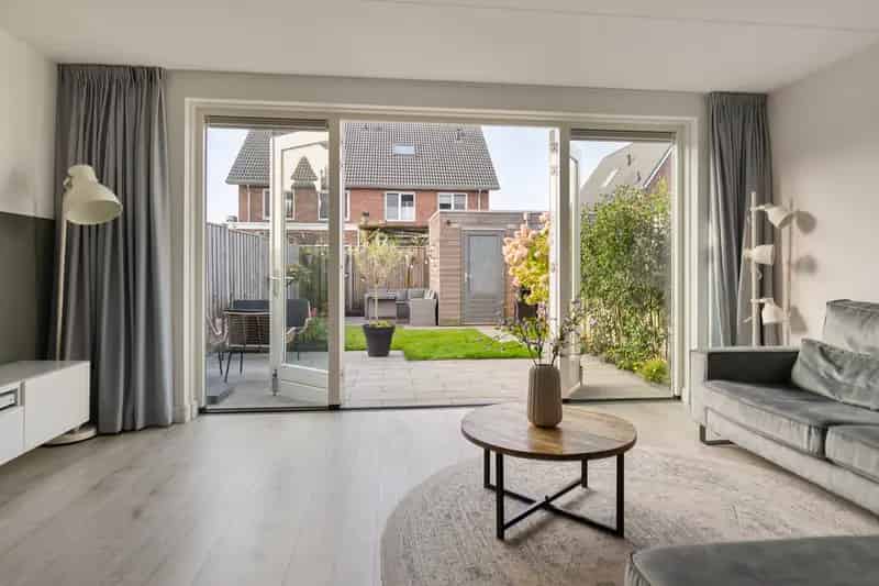 6 Slaapkamers Grote Woonkamer Ede Kernhem West