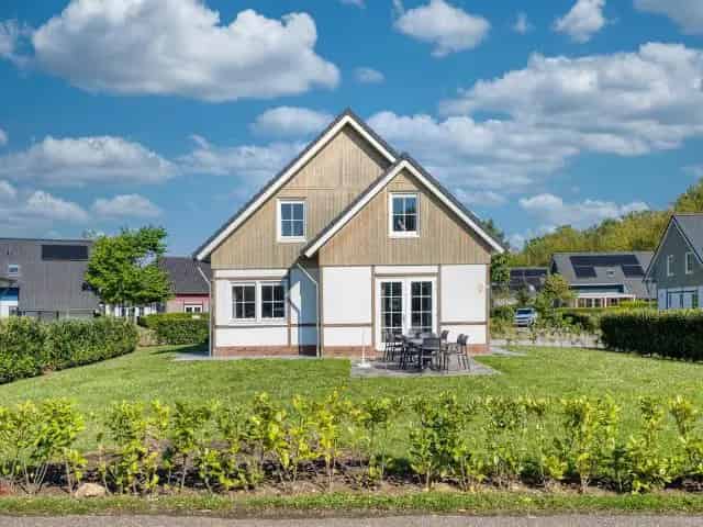 Woning te koop: Hommelweg 2R 834 6 RT Susteren Vastgoed Nederland
