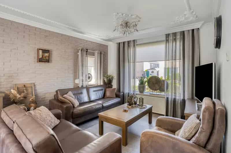 Vrijstaande woning te koop St Willebrord