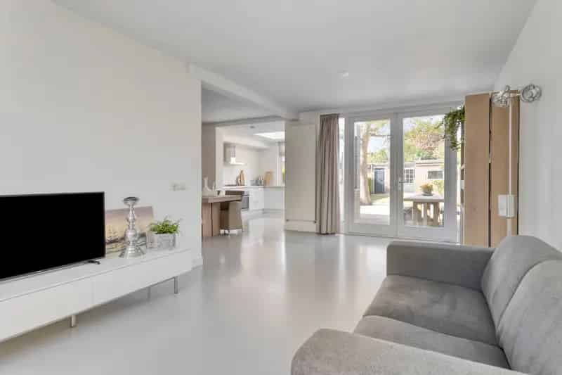 Ruime Tussenwoning Dongen Mgr Nolenslaan 50