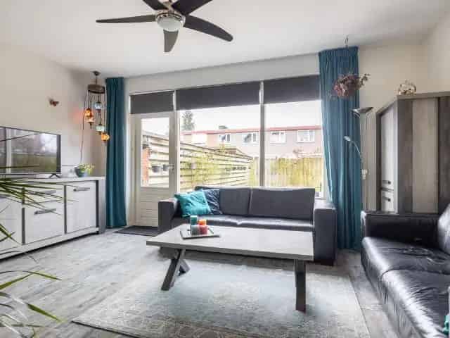 Hoekwoning Rotterdam Frambozentuin 1: Slaapkamer en badkamer begane grond