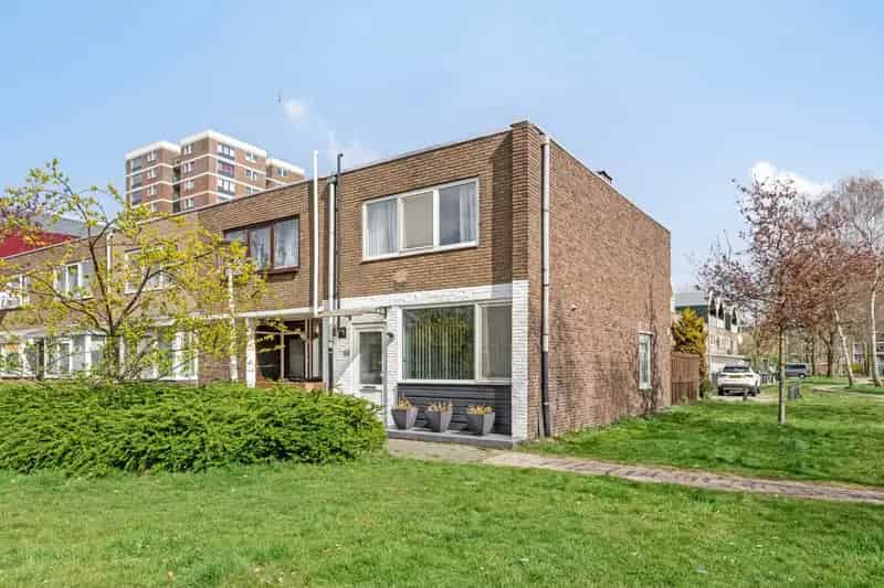 Huis te koop Zaandam 3 slaapkamers uitbreidbaar tot 5