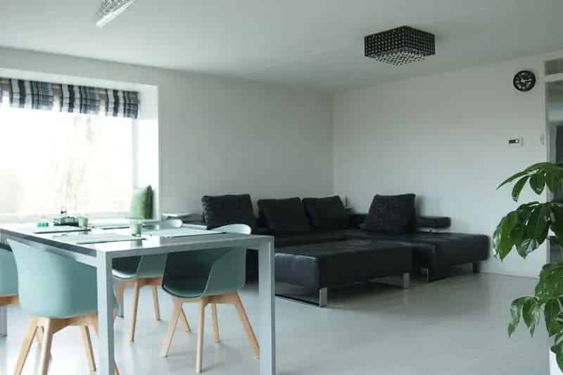 Ruim Appartement 100m2 Amsterdam Duivendrecht Gemeubileerd Parkeerplaats