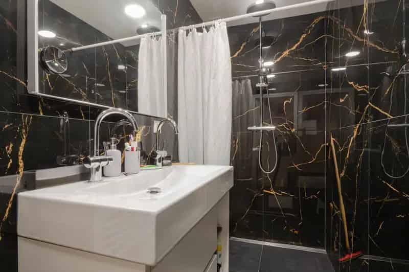 Appartement te koop Rotterdam Zuid  2 kamer benedenwoning tuin