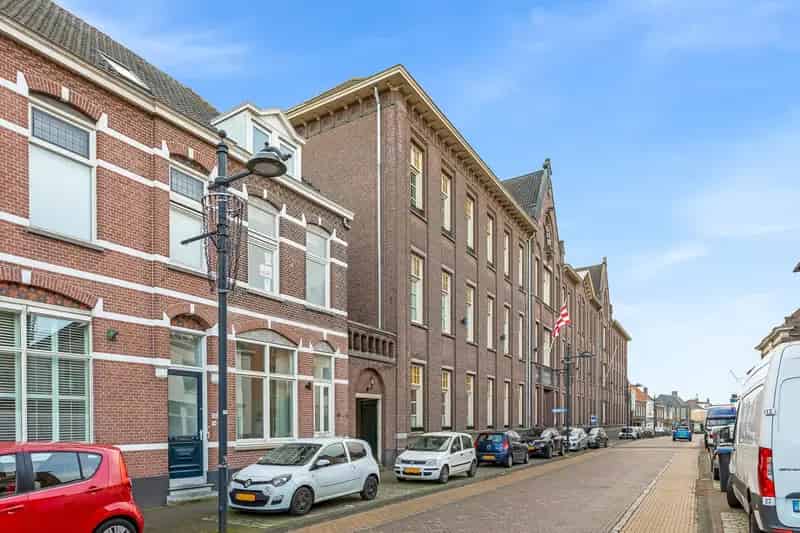 Luxe Benedenwoning Oudenbosch Centrum