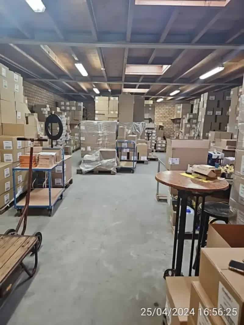 Bedrijfsruimte te Huur Badhoevedorp 170m2 Kantoor Opslag Detailhandel