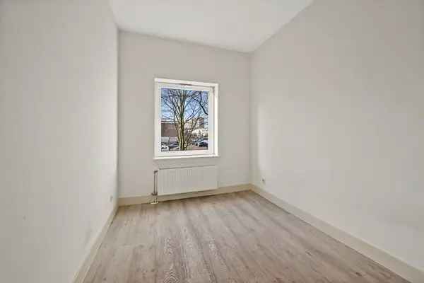 4 Kamer Appartement 64m2 Leyenburg Gerenoveerd 2 Balkons