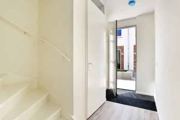 Te Huur Moderne Hoekwoning Rotterdam 3 Slaapkamers Tuin Parkeerplaats