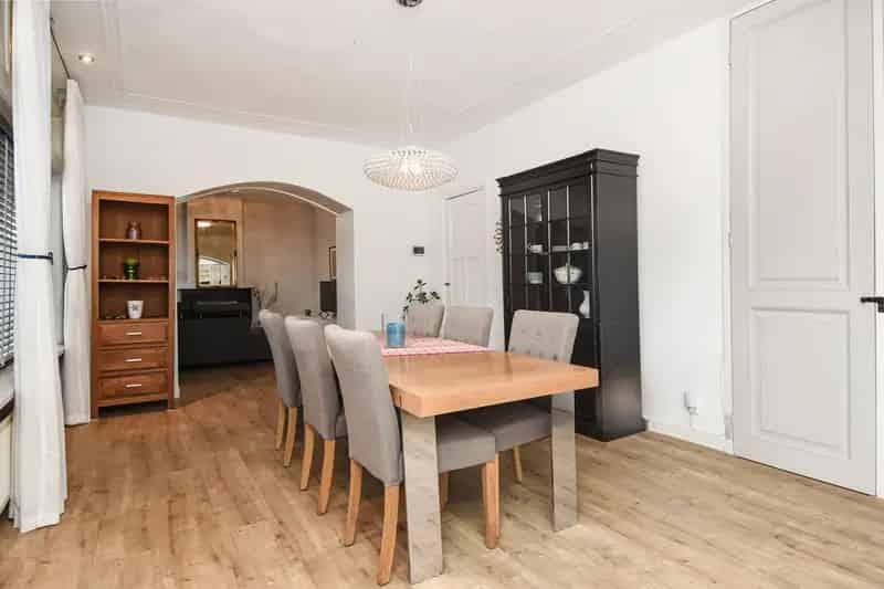 4 Kamer Appartement Den Haag  - Ruim Lichtrijk met Tuin