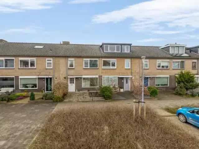 Grote gezinswoning Zwanenburg 5 slaapkamers tuin